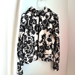 Lululemon scuba hoodie size 10